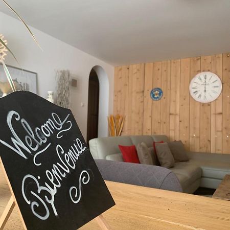Ferienwohnung Les Hirondelles Wintzenheim Exterior foto